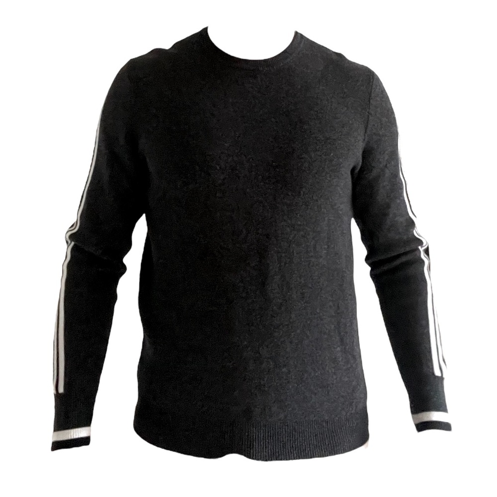 Light Sweater - Picture 2 of 3